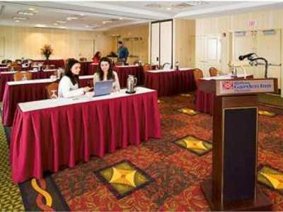 Hilton Garden 3*